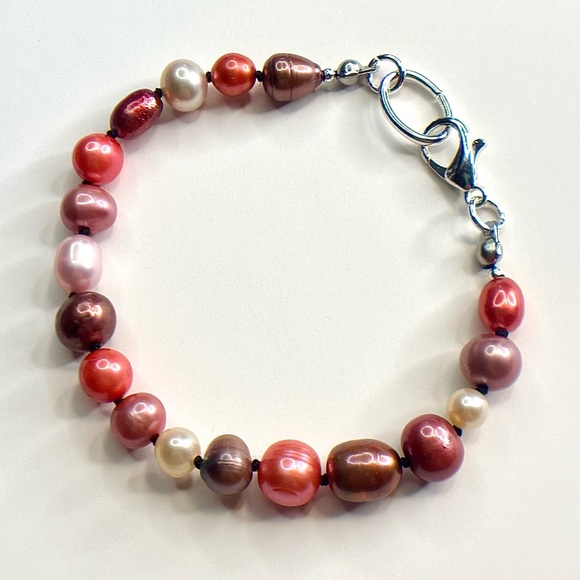 “Armand Divine” - The “I LOVE ME” Bracelet Collection! 💎✨ SEE DETAILS‼️⬇️ - Picture 7 of 12